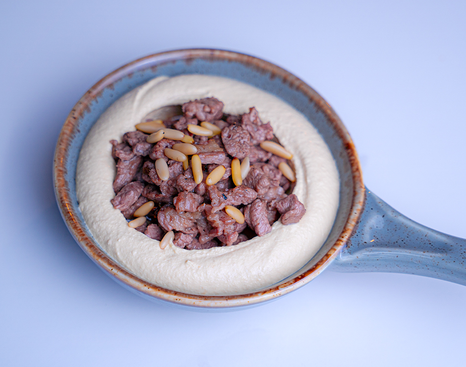Hummus W Meat & Pine